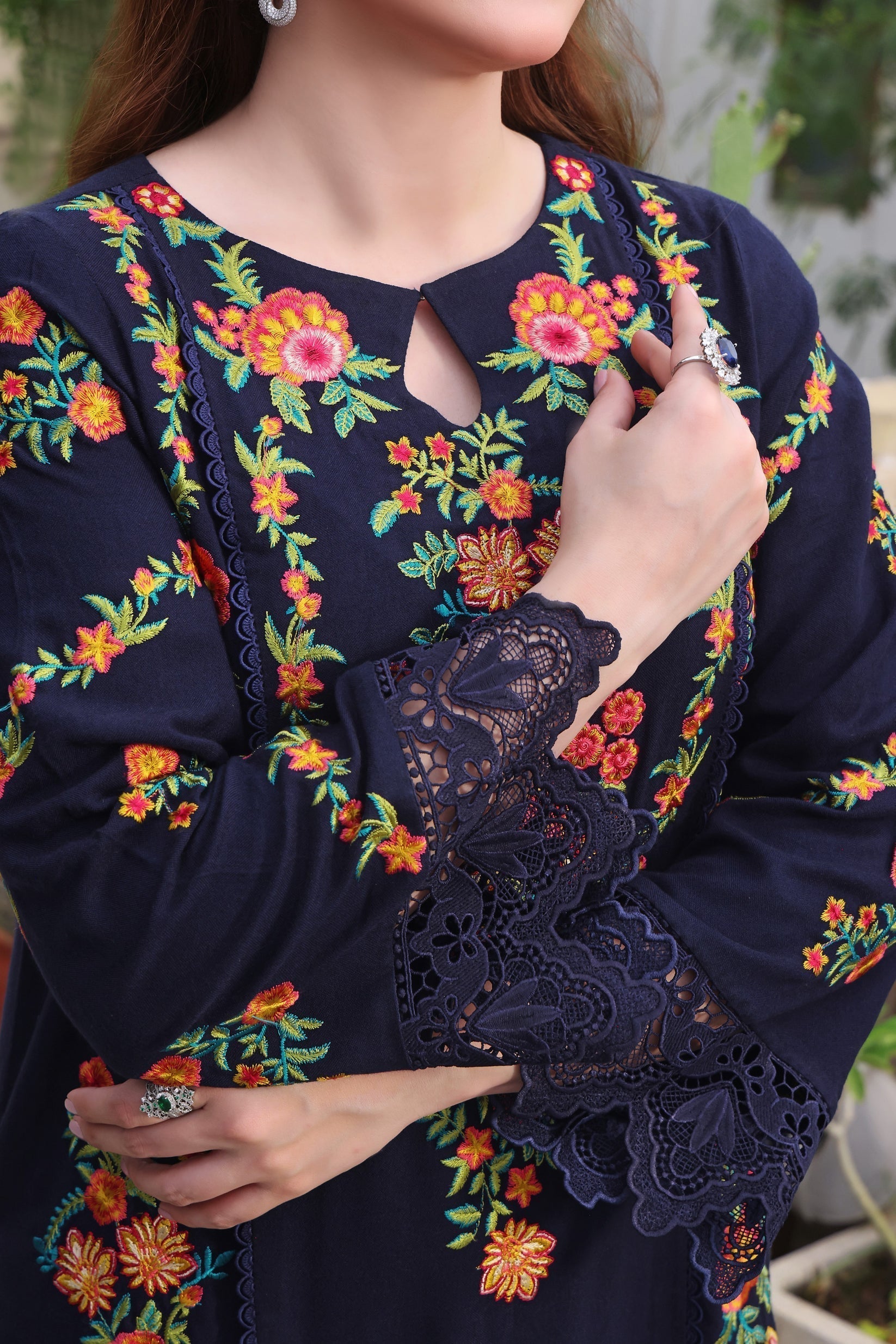 3PC Lawn EMBROIDERED SHIRT WITH COURTRAI PRINTED Dupatta & TROUSER  L 676