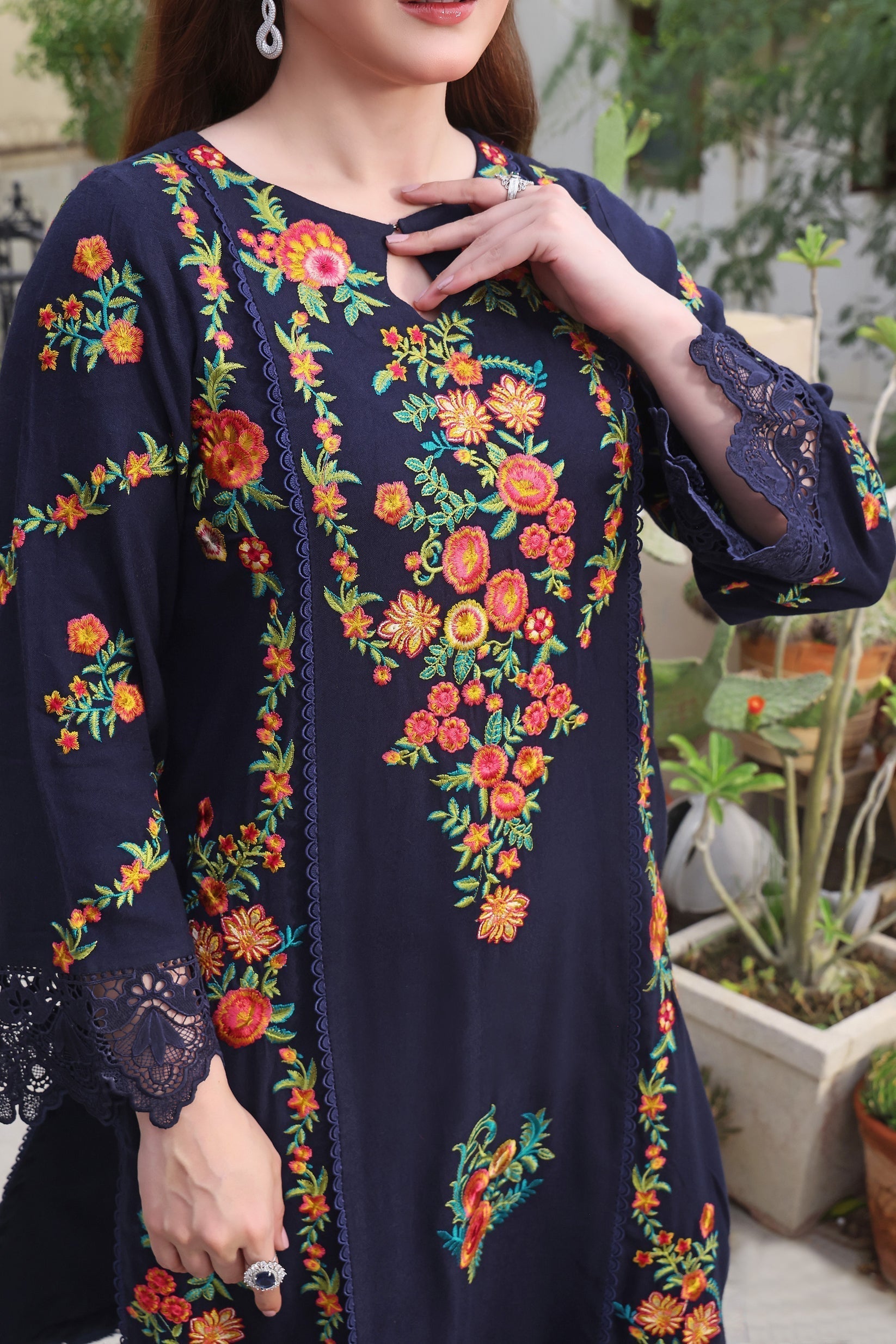3PC Lawn EMBROIDERED SHIRT WITH COURTRAI PRINTED Dupatta & TROUSER  L 676
