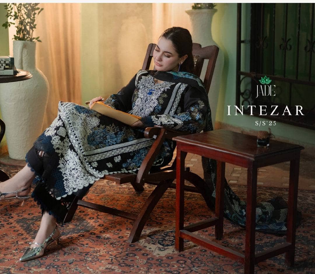 JADE CHIKANKARI EMBROIDERED LAWN - 3 PC UNSTITCHED V257